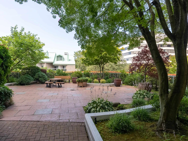 304-168 Chadwick Court, North Vancouver, BC, V7M 3L4 - 25