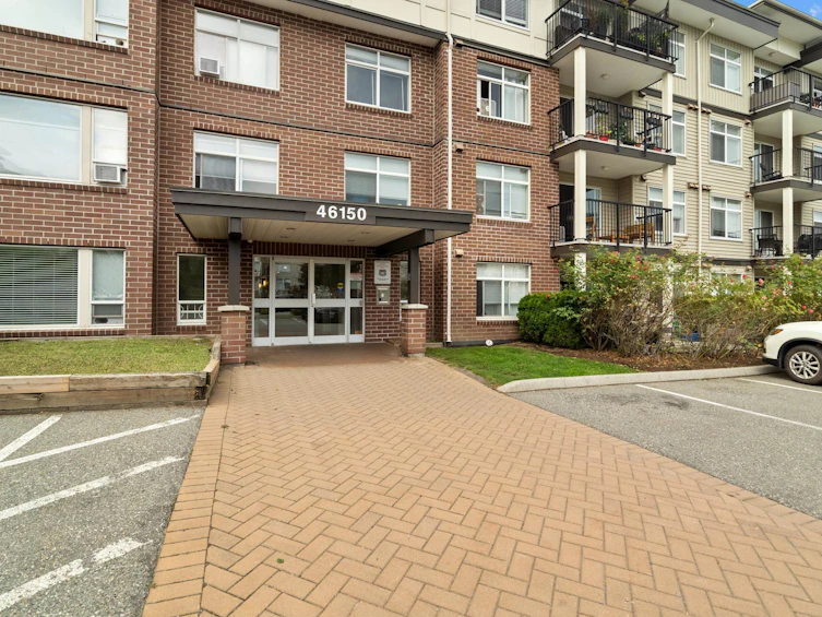 301-46150 Bole Avenue, Chilliwack, BC, V2P 0B7 - 2