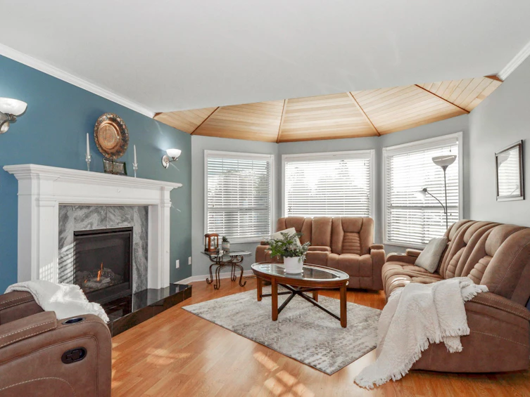 19103 Sundale Close, Surrey, BC, V3S 7M6 - 5