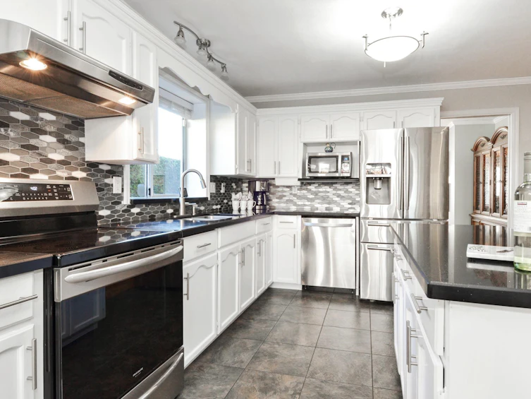 19103 Sundale Close, Surrey, BC, V3S 7M6 - 14