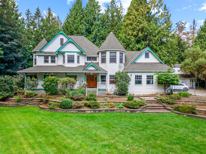 2077 184th Street, Surrey BC V3Z 9V2