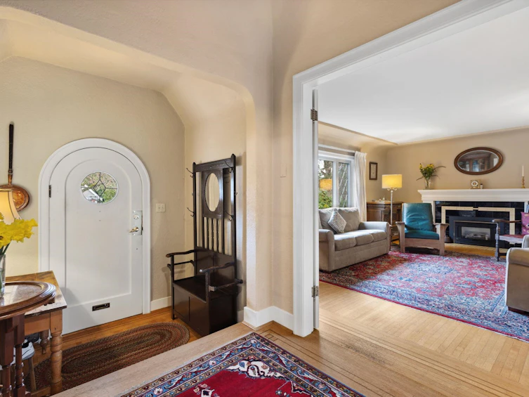 5537 Holland Street, Vancouver, BC, V6N 2A7 - 8