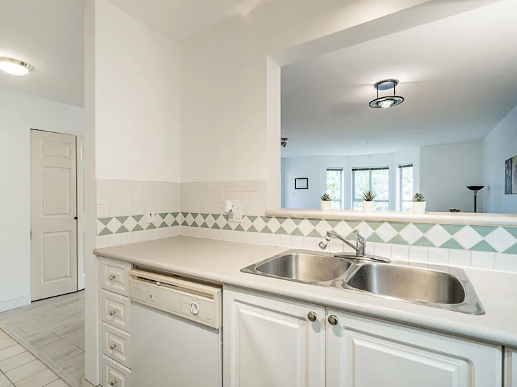 109-15268 105 Avenue, Surrey, BC, V3R 0W8 - 8