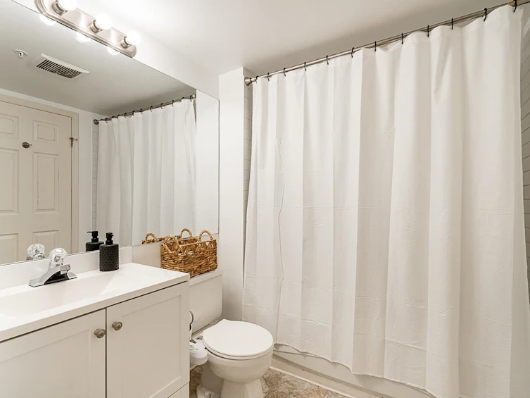 109-15268 105 Avenue, Surrey, BC, V3R 0W8 - 15