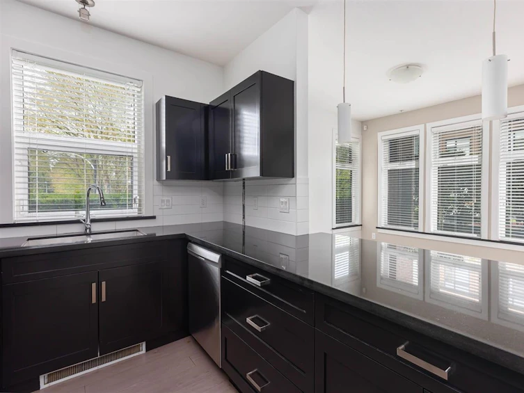 112-20068 Fraser, Langley, BC, V3A 0H2 - 4