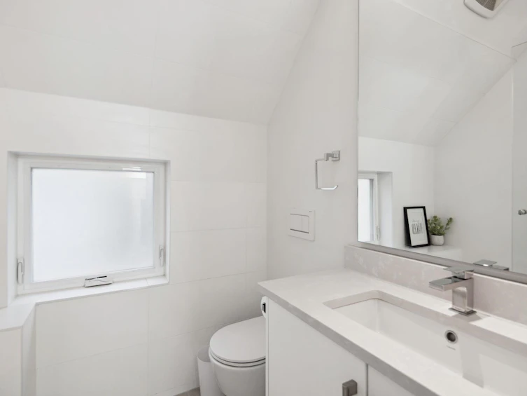 521 Union Street, Vancouver, BC, V6A 2B7 - 23