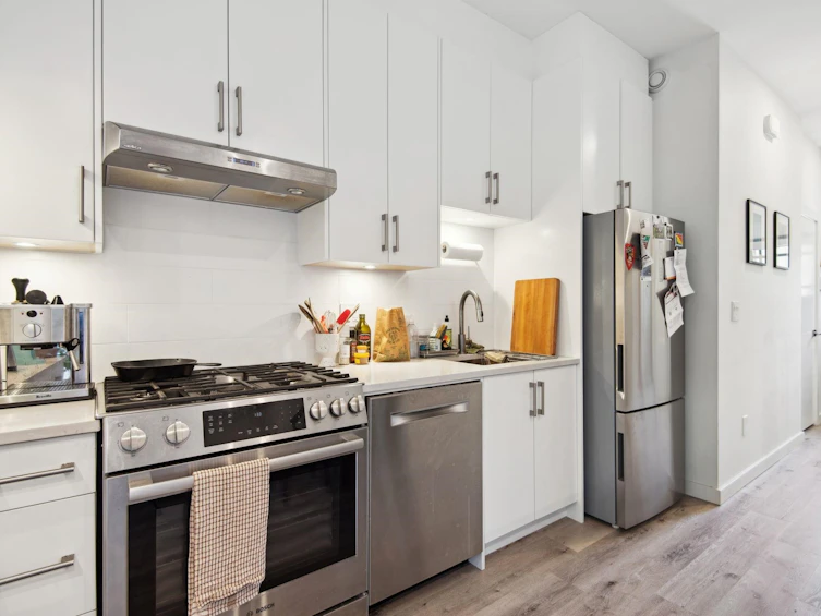 521 Union Street, Vancouver, BC, V6A 2B7 - 31