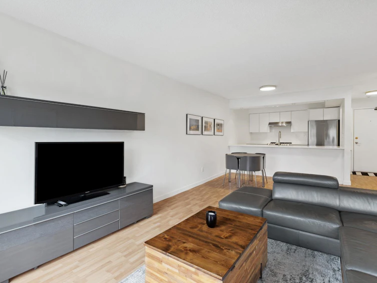 206-1977 Stephens Street, Vancouver, BC, V6K 4M7
