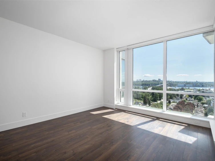 2105-1550 Fern Street, North Vancouver, BC, V7J 0A9 - 4