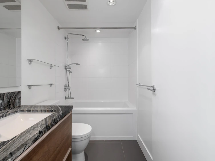 2105-1550 Fern Street, North Vancouver, BC, V7J 0A9 - 28
