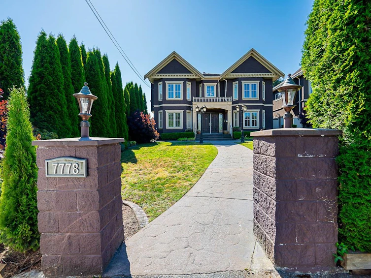 7778 Nursery Street, Burnaby, BC, V5E 2B4 - 2