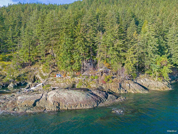 381 Waterfront, Bowen Island, BC, V0N 1G2 - 2