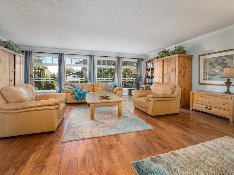 453 Shannon Way, Delta, BC, V4M 2W6 - 4