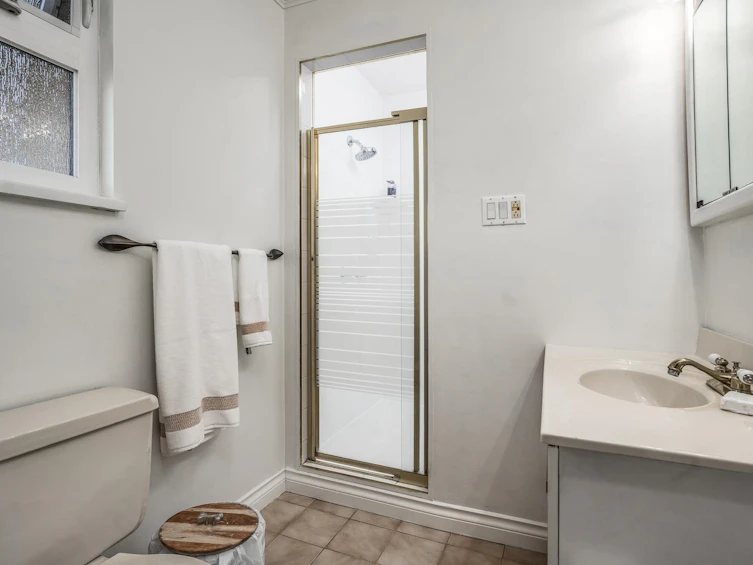 453 Shannon Way, Delta, BC, V4M 2W6 - 16