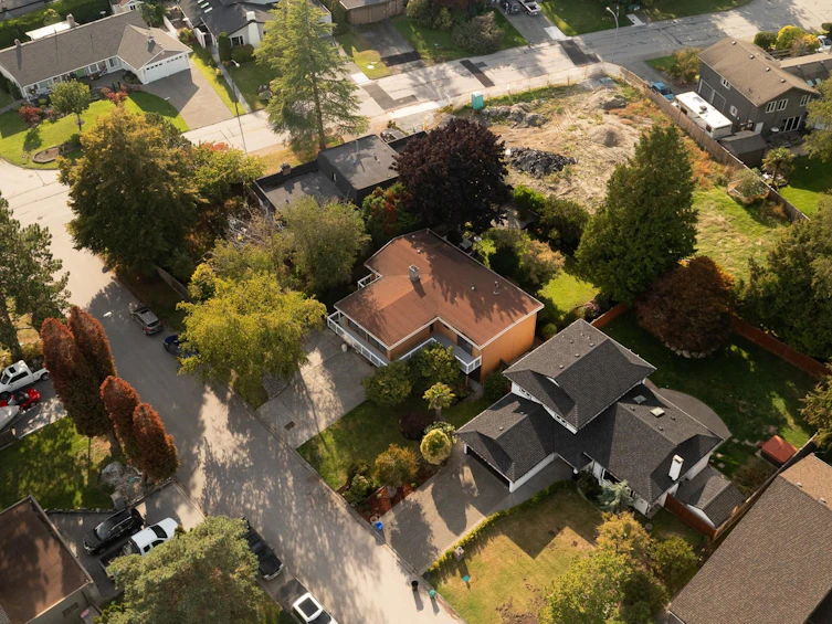 453 Shannon Way, Delta, BC, V4M 2W6 - 25