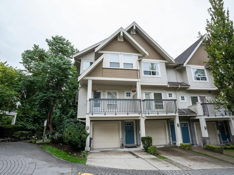 15 - 15065 58th Avenue, Surrey BC V3S 8Z5