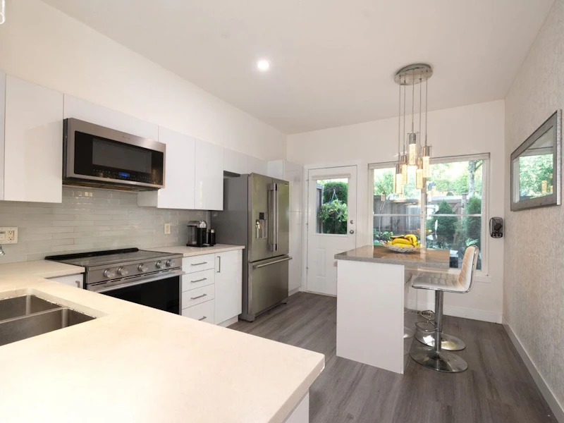 143 - 2000 Panorama Drive, Port Moody BC V3H 5J5