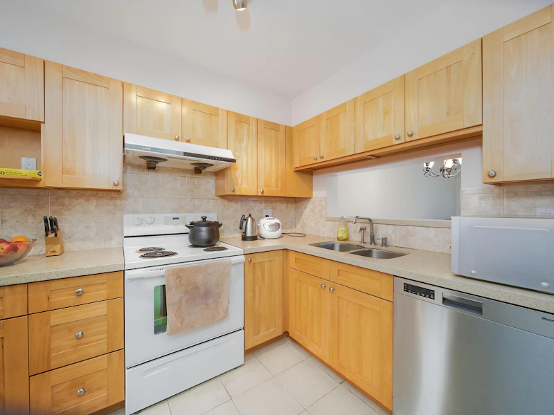35 - 6670 Rumble Street, Burnaby BC V5E 4L4