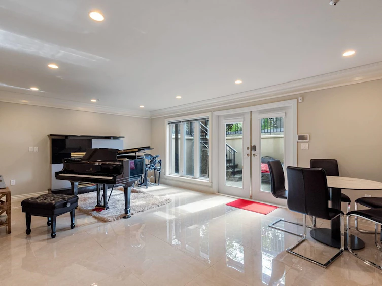 2188 W 21st Avenue, Vancouver, BC, V6L 1J3 - 22