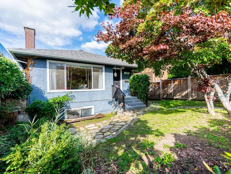 1541 East 34th Avenue, Vancouver, BC, V5P 1A2 - 2