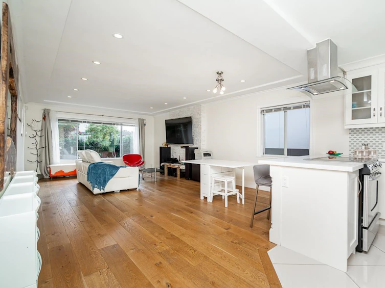 1541 East 34th Avenue, Vancouver, BC, V5P 1A2 - 8