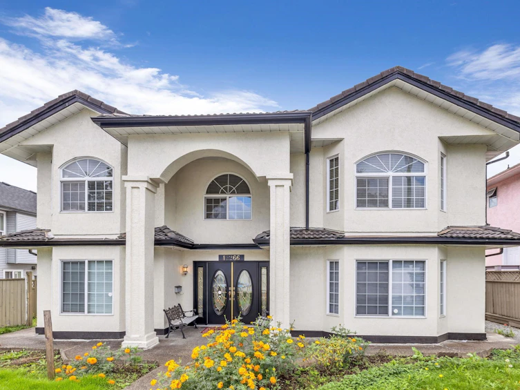 12266 64 Avenue, Surrey, BC, V3W 1W7