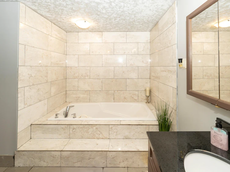 8002 Cade Barr Street, Mission, BC, V2V 3Z5 - 10