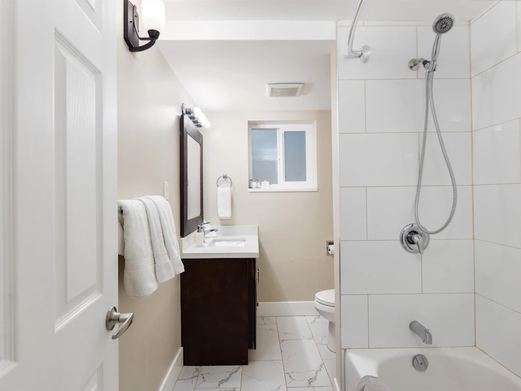 195 W 12th Avenue, Vancouver, BC, V5Y 1T6 - 23
