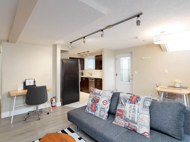 195 W 12th Avenue, Vancouver, BC, V5Y 1T6 - 18
