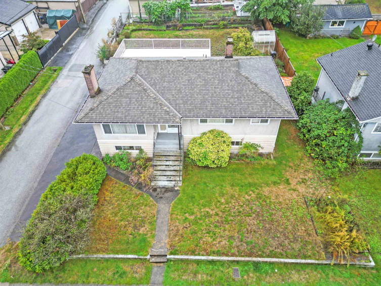 7817 Langley Street, Burnaby, BC, V3N 3Z9 - 2