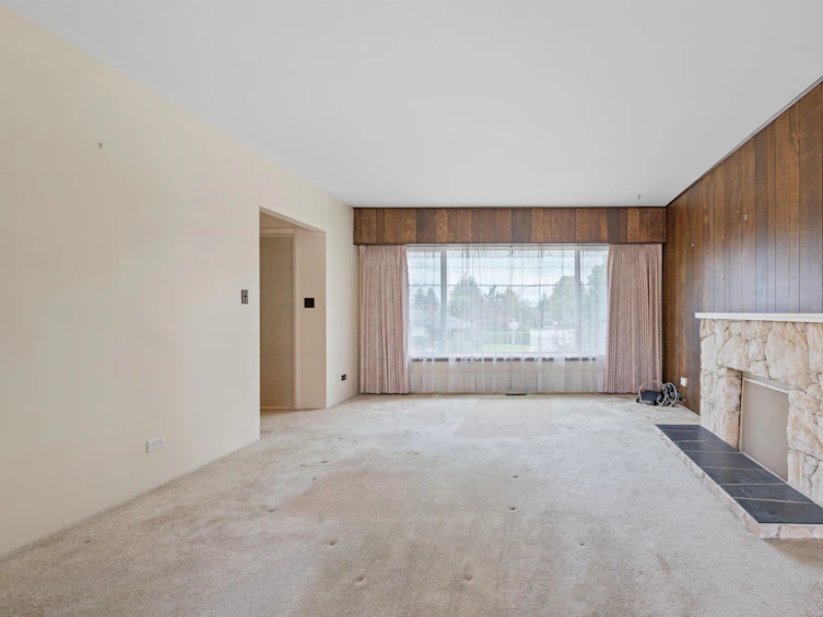 7817 Langley Street, Burnaby, BC, V3N 3Z9 - 13