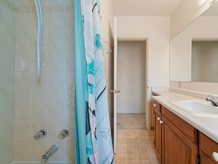 7817 Langley Street, Burnaby, BC, V3N 3Z9 - 19