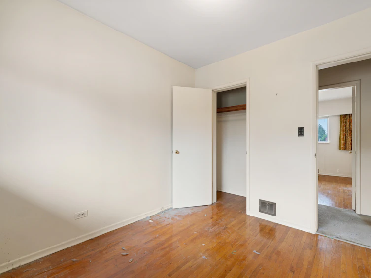 7817 Langley Street, Burnaby, BC, V3N 3Z9 - 22
