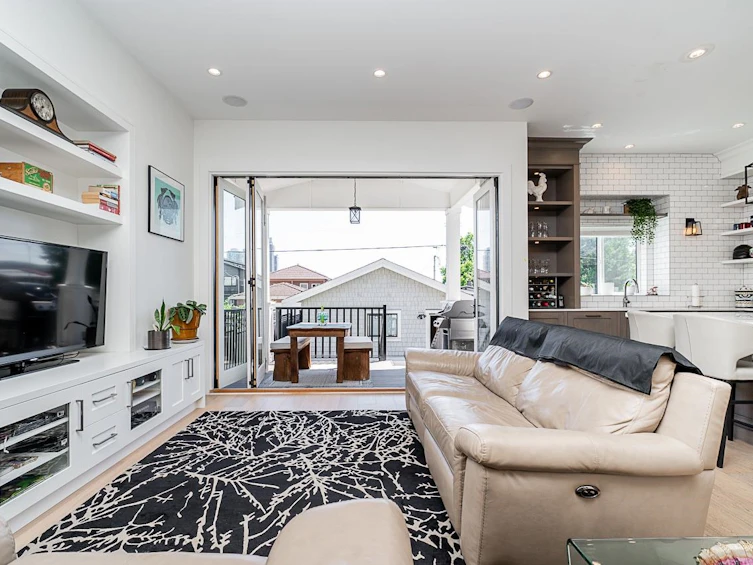 3940 Venables Street, Burnaby, BC, V5C 2Z4 - 5
