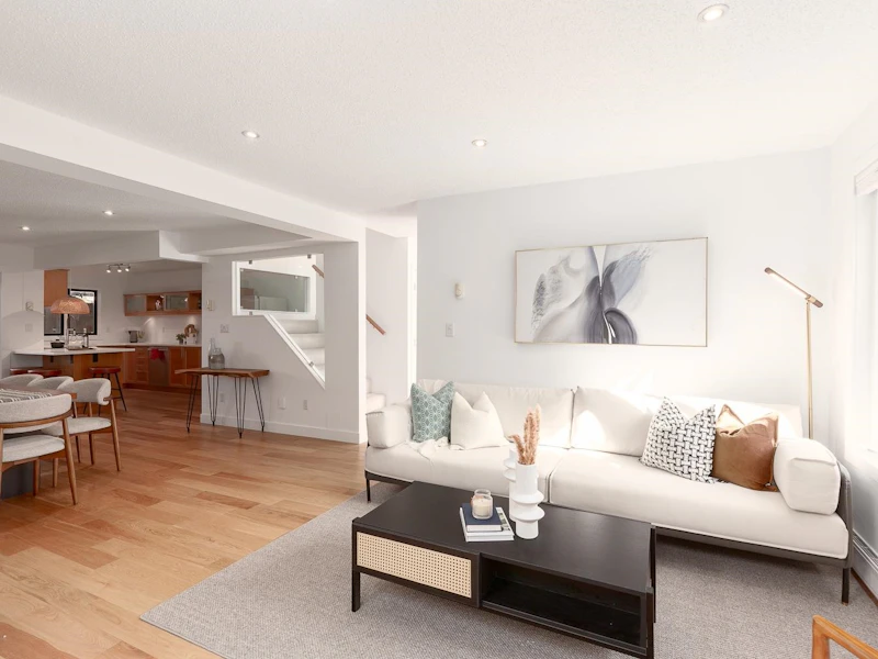 1401 Laburnum Street, Vancouver BC V6J 3W4