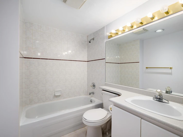 210-1823 E Georgia Street, Vancouver, BC, V5L 2B5 - 19