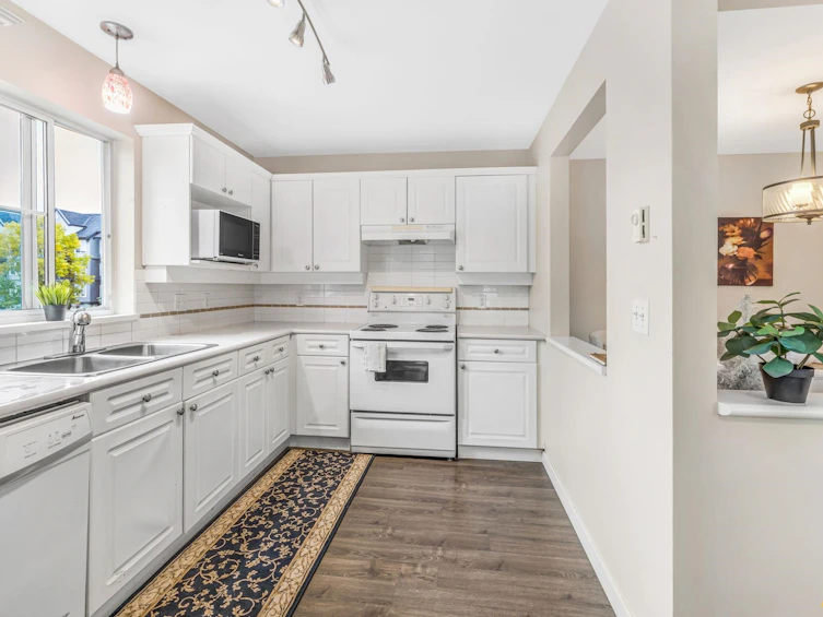 201-5568 201a Street, Langley, BC, V3A 8K5 - 11