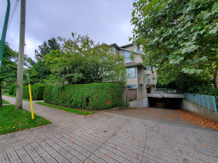 205-3770 Thurston Street, Burnaby, BC, V5H 1H7 - 2