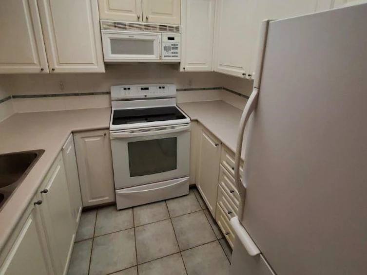 205-3770 Thurston Street, Burnaby, BC, V5H 1H7 - 8
