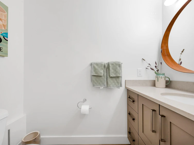 11-888 W 16th Street, North Vancouver, BC, V7P 1R3 - 14