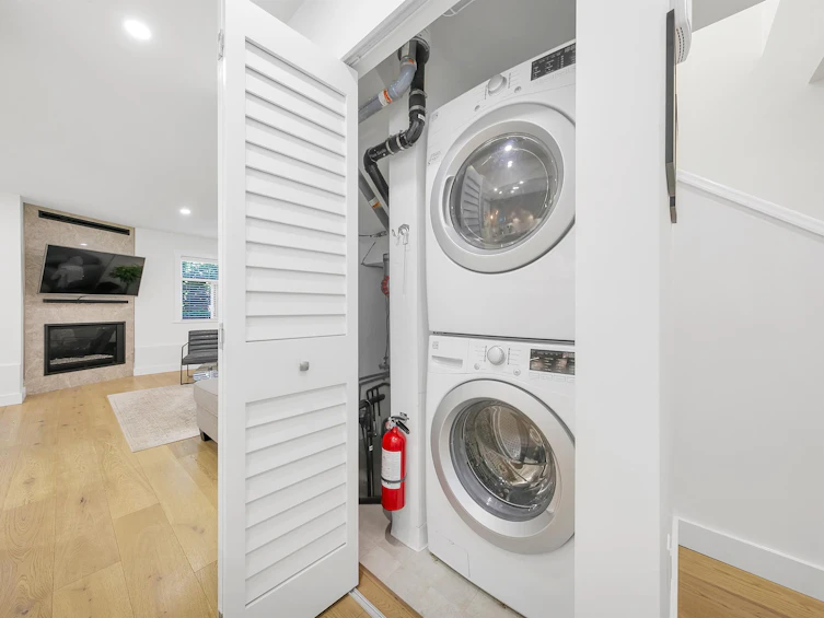 11-888 W 16th Street, North Vancouver, BC, V7P 1R3 - 21