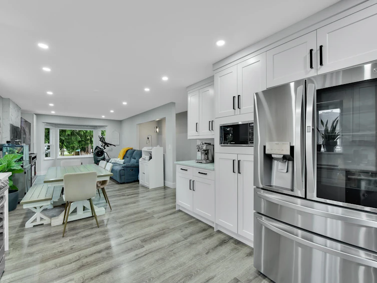 9150 156 Street, Surrey, BC, V3R 5Y8 - 14