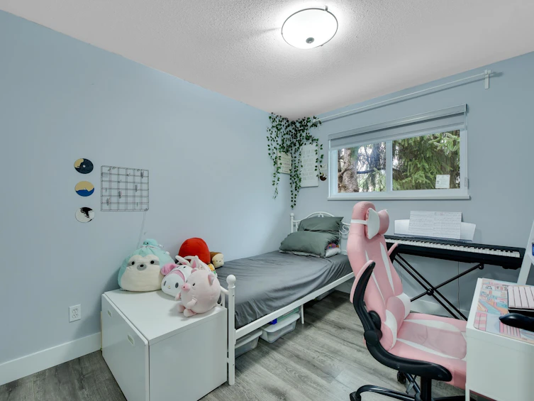 9150 156 Street, Surrey, BC, V3R 5Y8 - 17