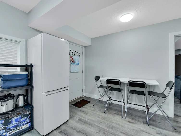 9150 156 Street, Surrey, BC, V3R 5Y8 - 27