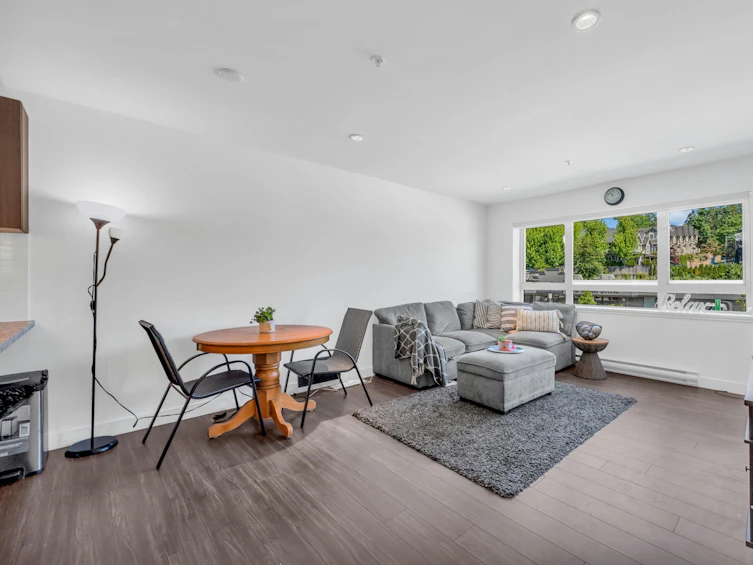 202-5688 Hastings Street, Burnaby, BC, V5B 1R4 - 2