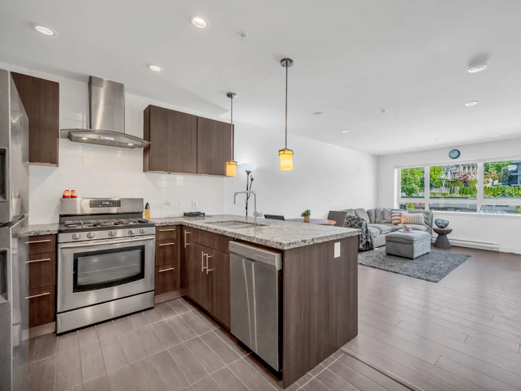202-5688 Hastings Street, Burnaby, BC, V5B 1R4 - 8