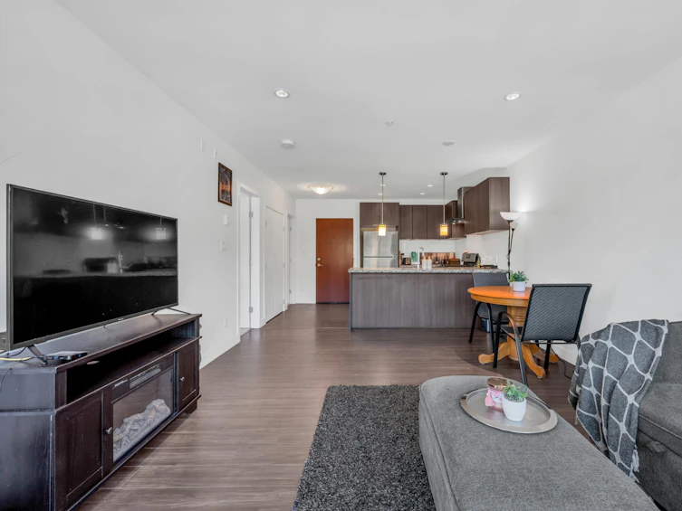 202-5688 Hastings Street, Burnaby, BC, V5B 1R4 - 11