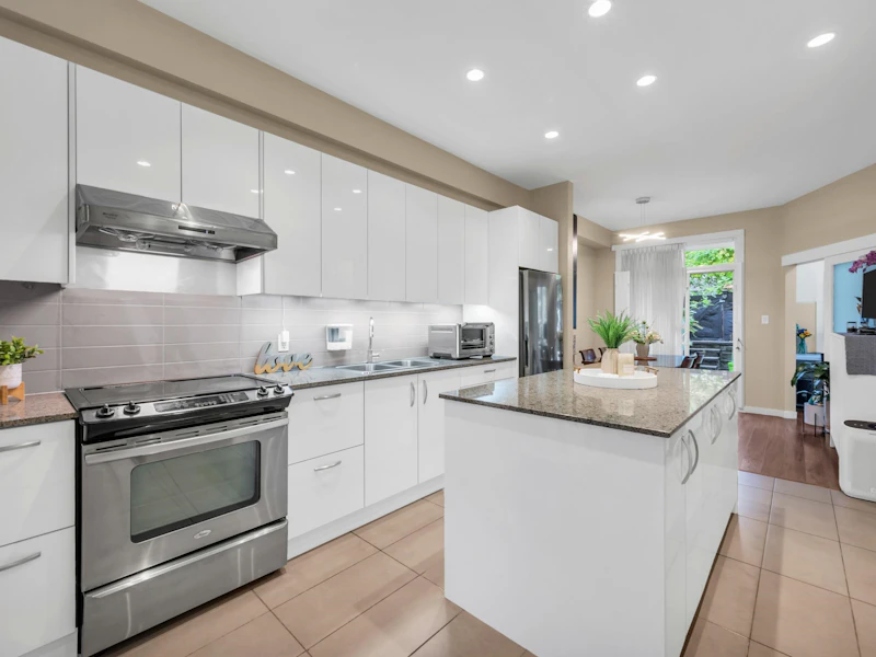 12 - 5663 Irmin Street, Burnaby BC V5J 0C5