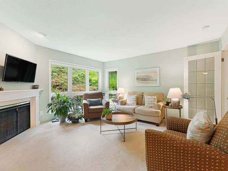 207-3970 Linwood Street, Burnaby, BC, V5G 4R5 - 3