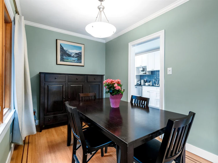 4477 W 15th Avenue, Vancouver, BC, V6R 3B1 - 5